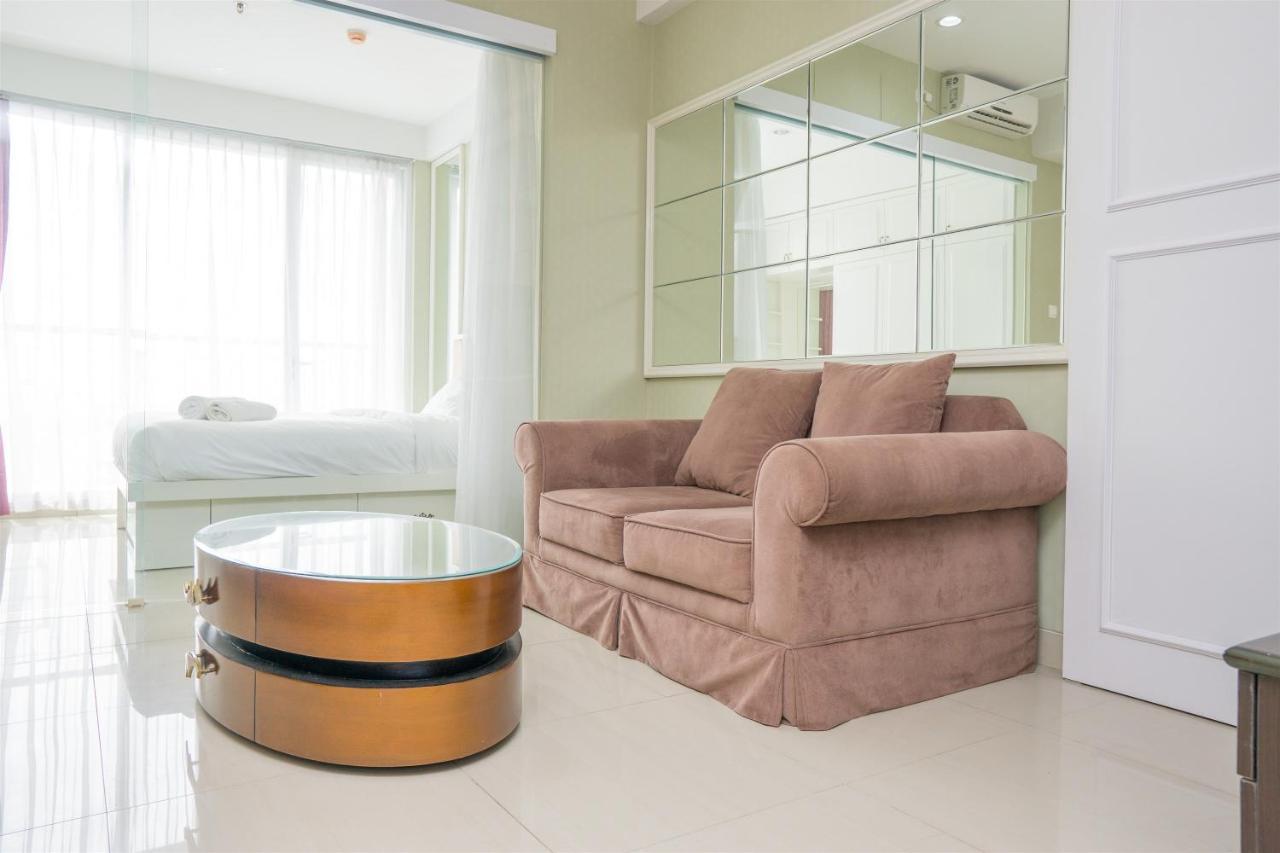Spacious 1BR Dago Suites Apartment By Travelio Bandung Exterior foto