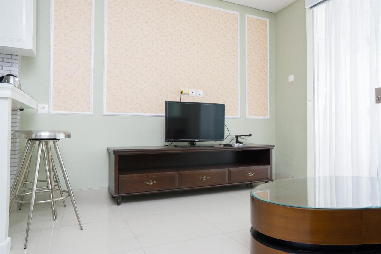 Spacious 1BR Dago Suites Apartment By Travelio Bandung Exterior foto
